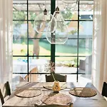Holiday home Atelier V Raji