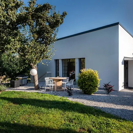 Atelier V Raji 別荘 *